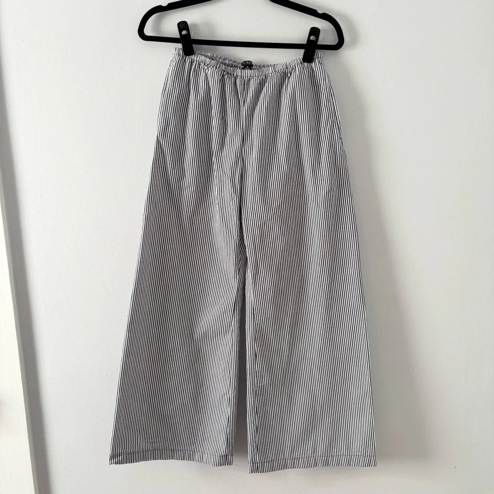 J. Crew Cosmo Pant in Oxford Stripe Pull-On Wide Leg Ankle Pant Pinstripe - Picture 2 of 6